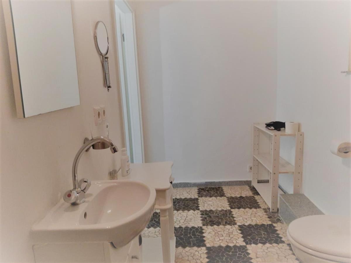 Mehrbett-Apartment 2 Citynah, Einfache Ausstattung Hamburg Eksteriør bilde